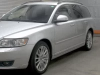 Volvo V50 лот № 17110 оценка 4  с аукциона в Японии 2