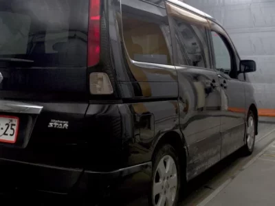 Nissan SERENA  с аукциона в Японии