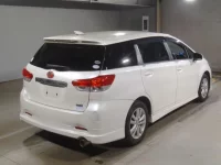 Toyota WISH лот № 2233 оценка 3.5  с аукциона в Японии 1