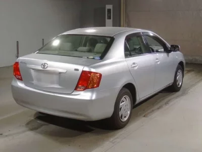 Toyota COROLLA AXIO  с аукциона в Японии