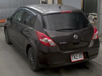 Nissan TIIDA