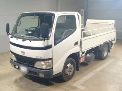Toyota DYNA  с аукциона в Японии