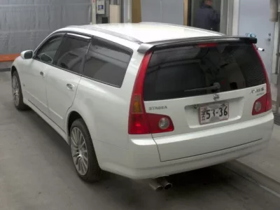 Nissan STAGEA