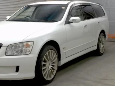 Nissan STAGEA