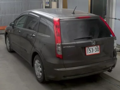 Honda STREAM  с аукциона в Японии