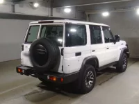 Toyota LAND CRUISER лот № 2288 оценка 5  с аукциона в Японии 1