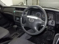Toyota CROWN COMFORT лот № 10100 оценка R  с аукциона в Японии 2