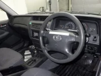 Toyota CROWN COMFORT лот № 10101 оценка R  с аукциона в Японии 2