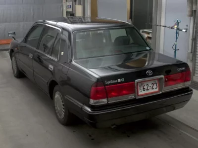 Toyota CROWN COMFORT  с аукциона в Японии