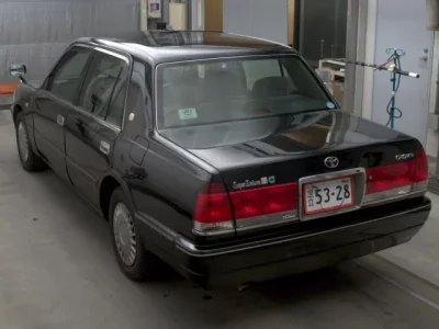 Toyota CROWN COMFORT  с аукциона в Японии
