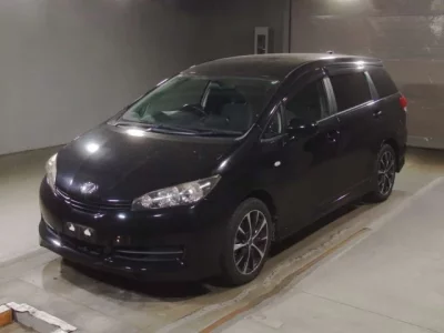 Toyota WISH  с аукциона в Японии
