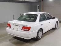 Toyota CARINA лот № 7175 оценка 3  с аукциона в Японии 1