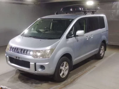 Mitsubishi DELICA D5  с аукциона в Японии