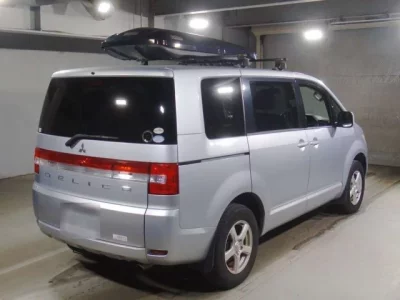 Mitsubishi DELICA D5  с аукциона в Японии