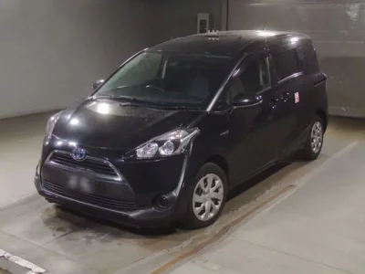 Toyota SIENTA  с аукциона в Японии