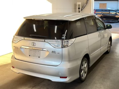 Toyota ESTIMA HYBRID