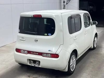 Nissan CUBE  с аукциона в Японии