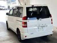 Toyota NOAH лот № 1031 оценка 3.5  с аукциона в Японии 4