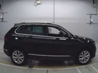 Volkswagen TIGUAN лот № 38006 оценка 4  с аукциона в Японии 2