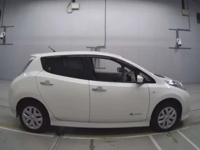Nissan LEAF  с аукциона в Японии