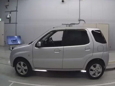 Suzuki CHEVROLET CRUZE