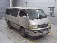 Toyota HIACE лот № 10018 оценка 3  с аукциона в Японии 4