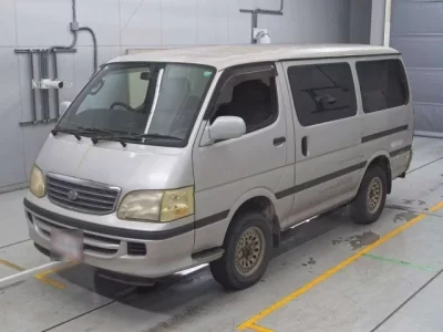 Toyota HIACE  с аукциона в Японии