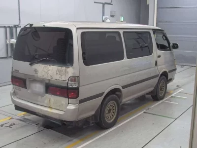 Toyota HIACE  с аукциона в Японии