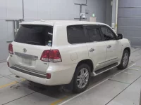Toyota LAND CRUISER лот № 33012 оценка 3.5  с аукциона в Японии 1
