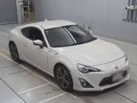 Toyota 86 лот № 33019 оценка 3  с аукциона в Японии 4