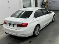 BMW 3-Series лот № 40012 оценка 4  с аукциона в Японии 4