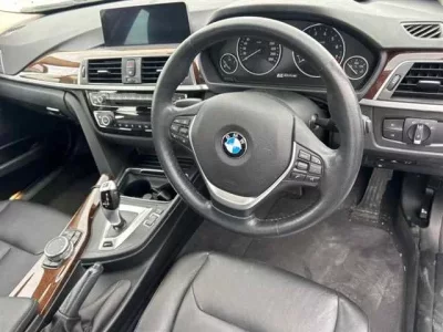 BMW 3-Series  с аукциона в Японии