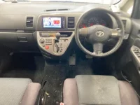 Toyota WISH лот № 1085 оценка 3.5  с аукциона в Японии 2