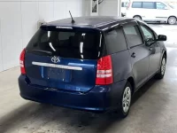 Toyota WISH лот № 1085 оценка 3.5  с аукциона в Японии 1