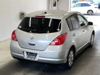 Nissan TIIDA лот № 1098 оценка 3.5  с аукциона в Японии 1