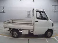 Mitsubishi MINICAB TRUCK лот № 9025 оценка 3.5  с аукциона в Японии 2