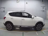 Nissan DUALIS лот № 10043 оценка 4  с аукциона в Японии 2