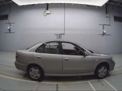 Nissan SYLPHY  с аукциона в Японии
