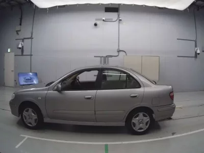 Nissan SYLPHY  с аукциона в Японии
