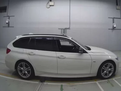 BMW 3-Series  с аукциона в Японии