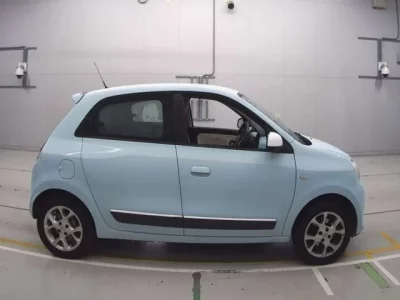 Renault TWINGO  с аукциона в Японии