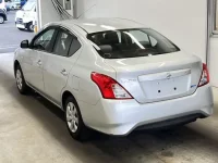 Nissan TIIDA LATIO лот № 1124 оценка 3.5  с аукциона в Японии 4