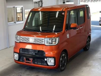 Daihatsu WAKE  с аукциона в Японии