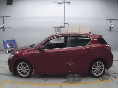 Lexus CT  с аукциона в Японии