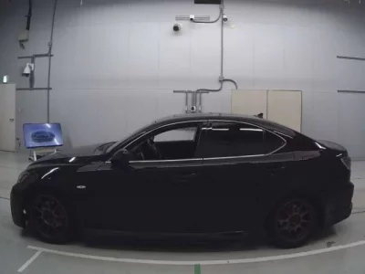 Lexus IS  с аукциона в Японии