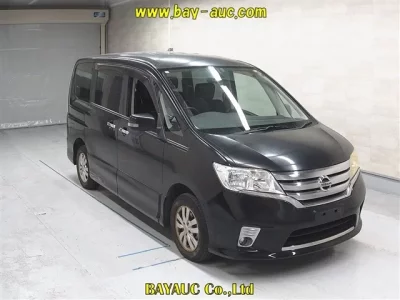 Nissan SERENA  с аукциона в Японии