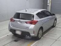 Toyota AURIS лот № 36058 оценка 4  с аукциона в Японии 1