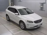 Volvo XC60 лот № 38072 оценка 4.5  с аукциона в Японии 4