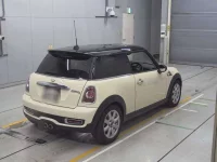 BMW MINI лот № 38074 оценка 4  с аукциона в Японии 1