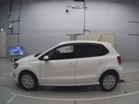 Volkswagen POLO лот № 38076 оценка 4  с аукциона в Японии 3